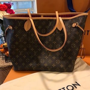 100% Authentic Louis Vuitton Neverfull MM